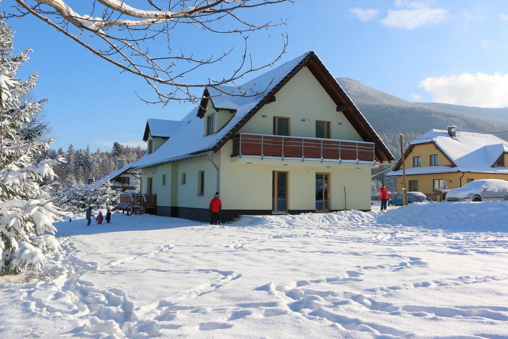 Penzion U Barana Трояновице Екстериор снимка